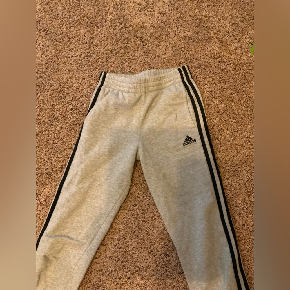 Girls/boys adidas sweats
